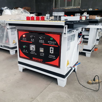 Máquina de banda de borda de PVC para produção de móveis 2 kW de potência e 1600 W de potência de aquecimento