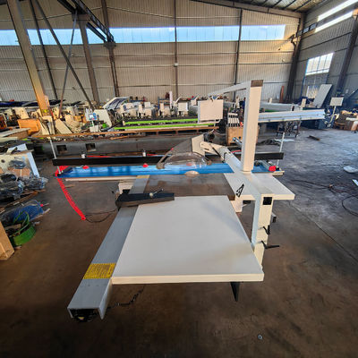 8000 r/min Velocidade de pontuação CNC-6132 Serra de mesa deslizante de lâmina dupla para obras de construção