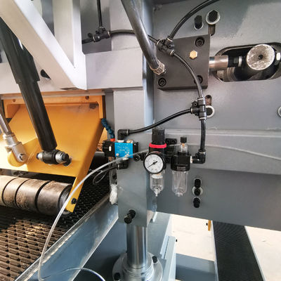 11KW-22KW Potência do motor principal MJ400 Máquina de corte de madeira com rodas