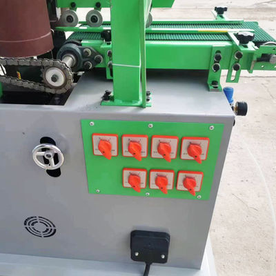 Máquina de lixação automática avançada de blocos de madeira de quatro lados com rolos de pressão dupla