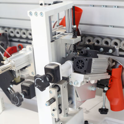 5KW Semi-J Rough Milling Automatic Edge Banding Machine para produção de portas de armários