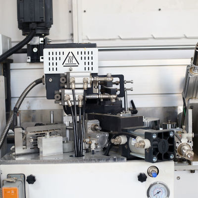 5KW Semi-J Rough Milling Automatic Edge Banding Machine para produção de portas de armários
