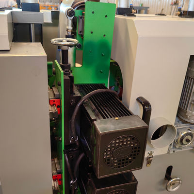 Máquina de lixagem de quatro lados fácil de operar espessura de 10 a 120 mm