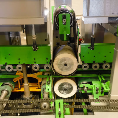 Fabricação PMS8130 Máquina de laminação de quatro lados para corte de madeira