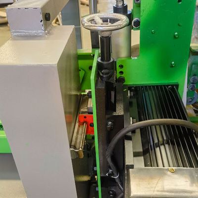 Fabricação PMS8130 Máquina de laminação de quatro lados para corte de madeira