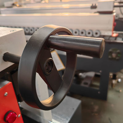 Máquina de banda de borda para porta de madeira PM265 Grande pressão industrial e de ar de 0,7 Mpa