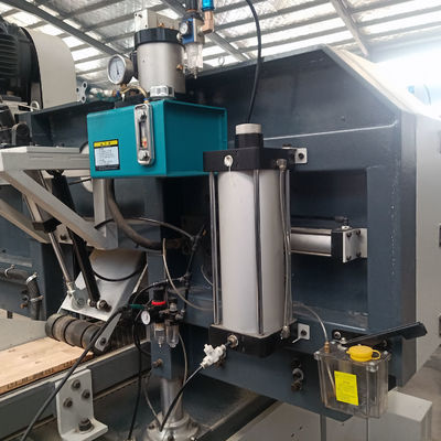 MJ400 Serradora automática de faixa horizontal para corte de madeira quadrada Largura da cinta transportadora 380 mm