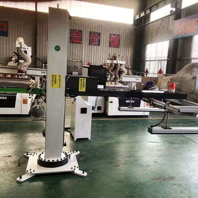 Equipamento de manipulação de materiais industriais de braço mecânico para linha de produção de portas de madeira