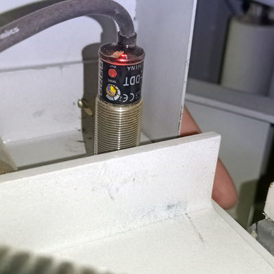 Máquina de corte de madeira de serradura horizontal de banda dupla com largura máxima de trabalho mm 400 mm