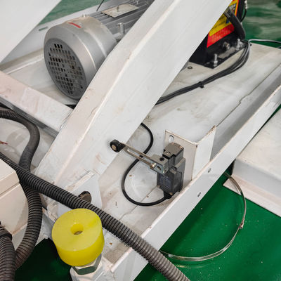 Carga real 1500 kg PDL01 3kw 380v/50hz Mesa de elevação elétrica hidráulica com dispositivo de rolos
