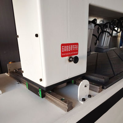 Mobiliário de painel CNC Perforação e abertura Máquina integrada Centro de processamento de carpintaria