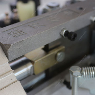 Madeira MDF Máquina de Bandagem Automática de Borda Curva 700kg Máquina de Bandagem de Borda Fácil de W-1