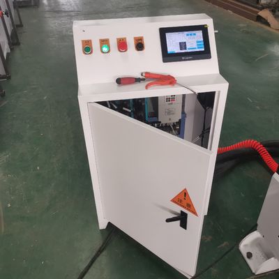 Máquina avançada de perfuração de dobradiças de fechamento de portas CNC com servomotor de 750W x3