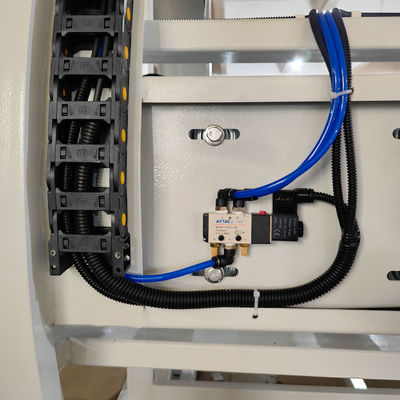 Máquina de transformação de madeira contraplacada totalmente automática para linha de produção automática de móveis de painel