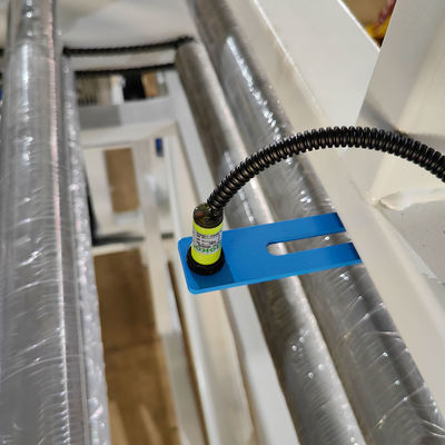 Máquina de transformação de madeira contraplacada totalmente automática para linha de produção automática de móveis de painel