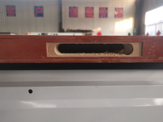 Máquina de moagem de buracos de fechadura de portas de madeira CNC de 900 kg com sistema de lubrificação automática