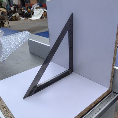 Máquina automática de corte de madeira de painel de mesa deslizante