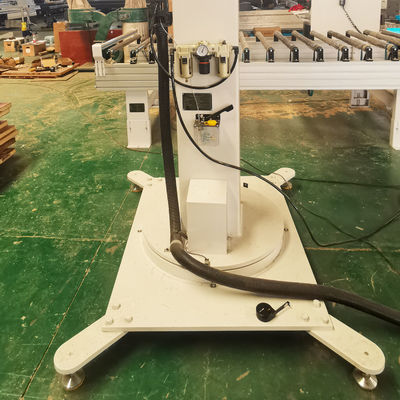 Braço Mecânico A chave para o sucesso do manuseio de materiais no processamento de painéis de portas de madeira