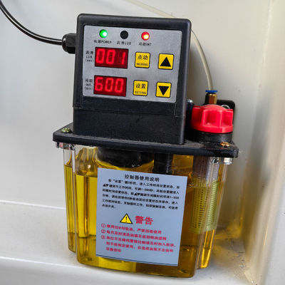 Máquina de perfuração de portas de madeira totalmente automática Máquina de buracos de chave CNC para operação fácil