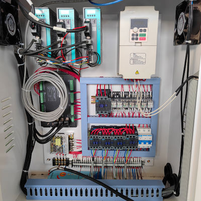 Máquina de perfuração de buracos de portas de madeira Máquina de fenda de fechadura CNC totalmente automática Máquina de morte de fechadura