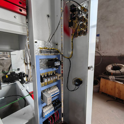 Máquina de prensagem a quente de MDF de 2 camadas de carpete de madeira de melamina com tamanho de placa de 3000*1300*42mm