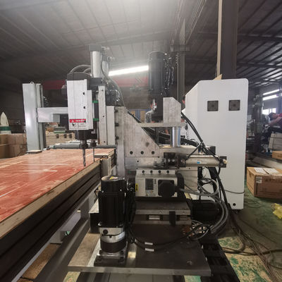 Máquina de bloqueio CNC totalmente automática para bloqueio de duas cabeças