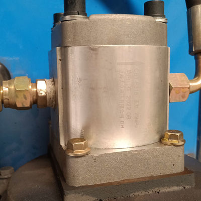 2950X1250X2250mm Máquina de fabricação de compensadores totalmente automática para produção de prensagem a frio