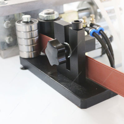 Máquina automática de curvatura de bordas para móveis de braço dobrável multifuncional
