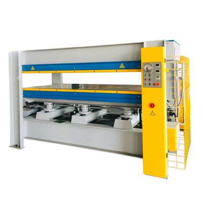Máquina de prensagem a quente de madeira laminada de porta moldada de madeira com alta produtividade e boa