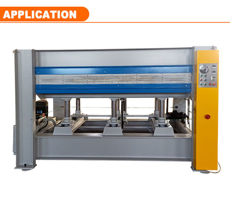 Máquina de prensagem a quente de madeira laminada de porta moldada de madeira com alta produtividade e boa