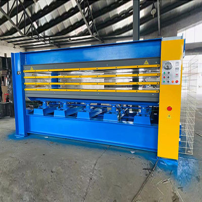 Máquina de prensagem a quente para o trabalho de madeira O segredo do sucesso na indústria de móveis