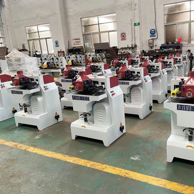 Equipamento de processamento de arame para porta de madeira MB105 Máquina automática de linha de alimentação
