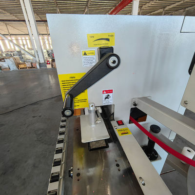 PM50A Máquinas para mobiliário de banda de bordas totalmente automática com função de corte de extremidades