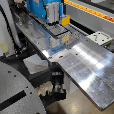 Máquinas de processamento de madeira de alta precisão CNC para a produção automática de bandas de bordas e de gabinetes