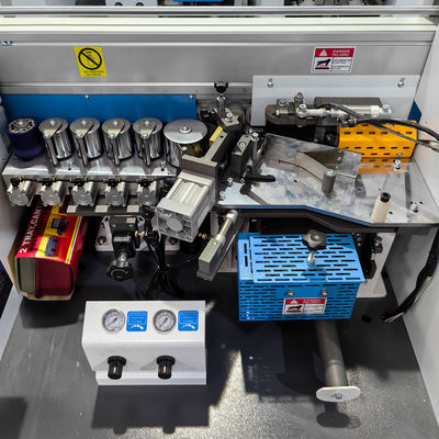 Espessura de borda 0,4-3 mm Máquina de banda automática de borda de alta velocidade para fabricação de móveis