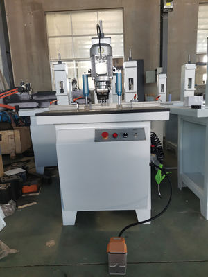 Máquina de perfurar de dobradiça livre de pó CNC normal de cabeça única 800x750x1550mm