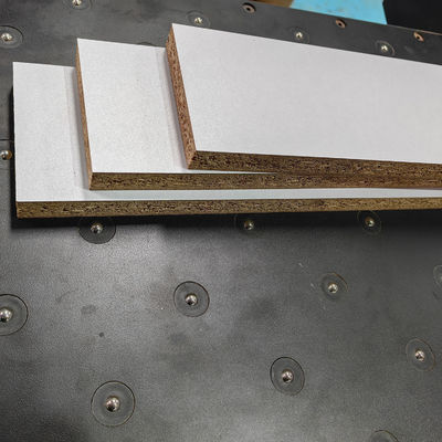 2700 mm de comprimento Serra multifuncional de viga de corte de madeira para painel automático de computador CNC