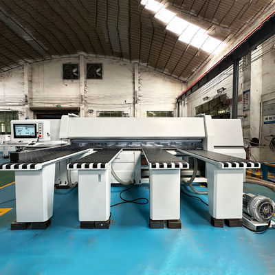 Máquina de corte de madeira CNC de 6300x7500x1900mm para fabricação de serras eletrônicas