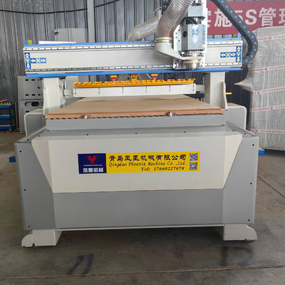 PK1325 Centro de usinagem de linha recta totalmente automático com 12 ferramentas CNC Router