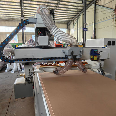 PK1325 ATC Troca de ferramentas totalmente automática Roteador de madeira 3 eixos Roteador CNC para móveis de madeira