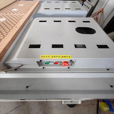 Máquina de roteamento CNC para carpintaria com trocador de ferramentas automático linear e alta durabilidade