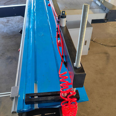 Plantas de fabricação de corte de madeira CNC painel deslizante CNC-6132 com estilo horizontal