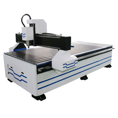 Máquina de roteador CNC profissional de escultura de madeira para fabricação de portas de móveis 1300 * 2500mm