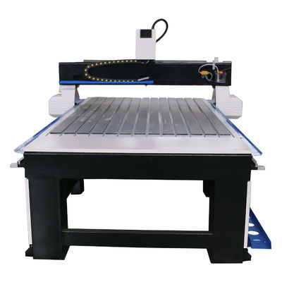 Máquina de roteador CNC profissional de escultura de madeira para fabricação de portas de móveis 1300 * 2500mm