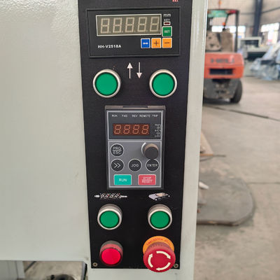 MB260 Máquina de cortar espirais de madeira