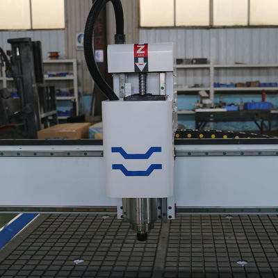 PM1325 Máquina de escultura de publicidade de trabalho de madeira CNC com precisão de posicionamento de 0,02 mm