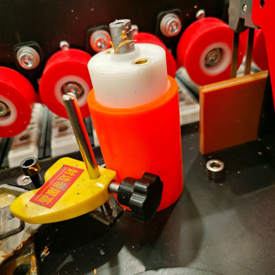 Pequena máquina de banda de borda de carpintaria com potência de 4 kW e função totalmente automática
