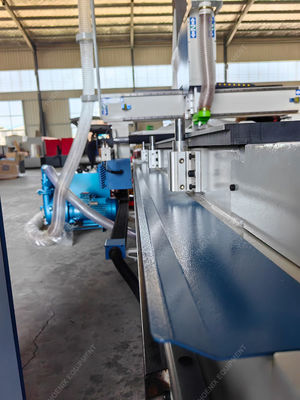 Precisão de posicionamento mm 0,02 mm Roteador CNC PK1325 de alta precisão para fabricação de portas de madeira