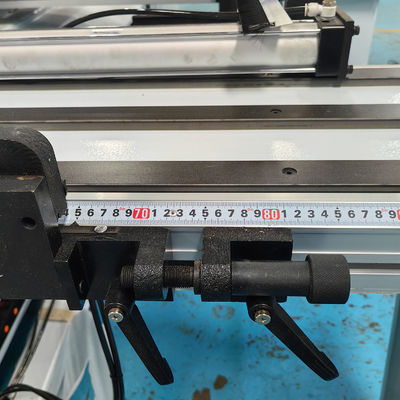 Máquina de corte de placas de madeira de posicionamento manual com pressão de ar de 0,6-0,7Mpa