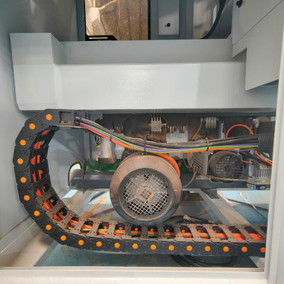 Máquina de corte de placas de madeira de posicionamento manual com pressão de ar de 0,6-0,7Mpa